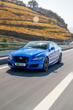 Jaguar XJR575 2017 года (UK)